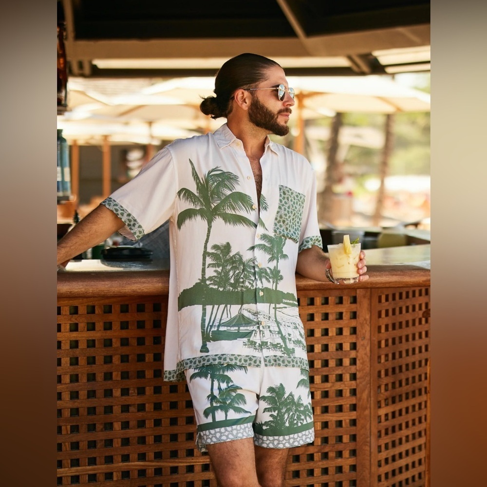 NEW! Kenny Flowers X Mauna Kea the Beach Club Short Sleeve Shirt SZ S